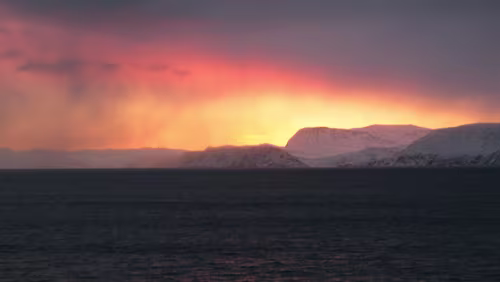 2. Tag Hurtigrute Die Sonne geht langsam auf