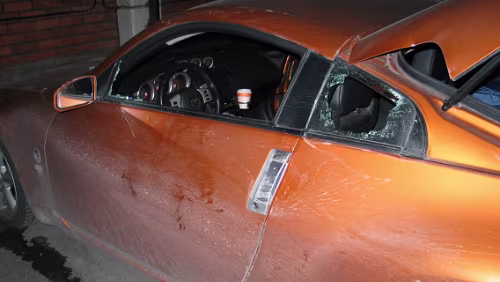 Kemi Einbruch ins Auto in der Hotelgarage des Hotels Dragonen in Umeå