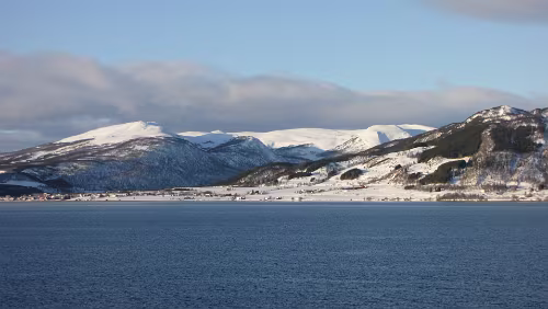 Harstad – Stamsund Herrliches Wetter, Meer, Berge, Schnee…