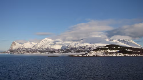 Harstad – Stamsund Herrliches Wetter, Meer, Berge, Schnee…