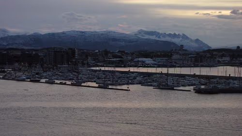 Trondheim – Bodø – Svolvær Privathafen Bodø