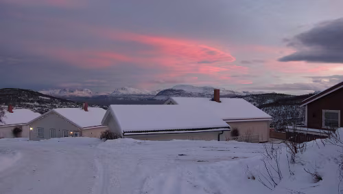 Tromsø – Harstad – Narvik Die Häuser hier haben einen paradiesischen Ausblick