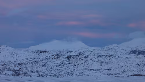 Narvik – Boden C Der hohe Berg im Hintergrund könnte noch/schon in Norwegen liegen