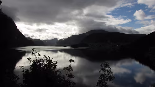 Sandnes – Fotlandsvåg Am Hålandsundet