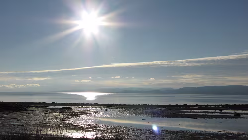 Vadsø – Kirkenes – Grense Jakobselv – Rovaniemi Auf der E75 am Varangerfjord kurz nach dem Start in Vadsø