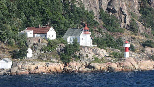 17.09.2012 Odder – Hirtshals –   – Kristiansand – Sandnes Karte – Reiseroute Mo 17.09.2012 Odder – Hirtshals – – Kristiansand – Sandnes • Odder (ab 08:45) – „Color Line AS,...