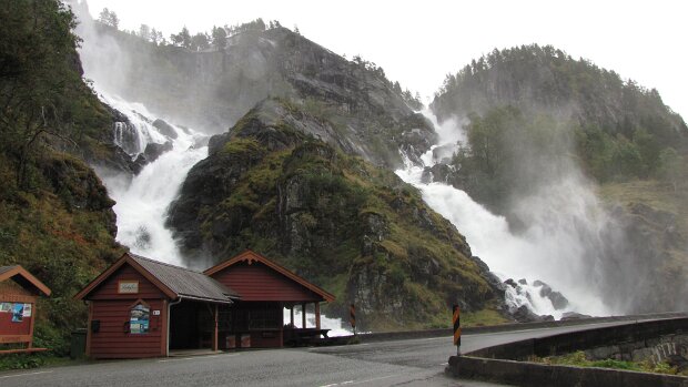 19.09.2012 Sandnes – Fotlandsvåg Karte – Reiseroute Mi 19.09.2012 Sandnes – Fotlandsvåg • Sandnes – Stavanger – Fähre – Tau [13] – Sande – Nesvik – Fähre...