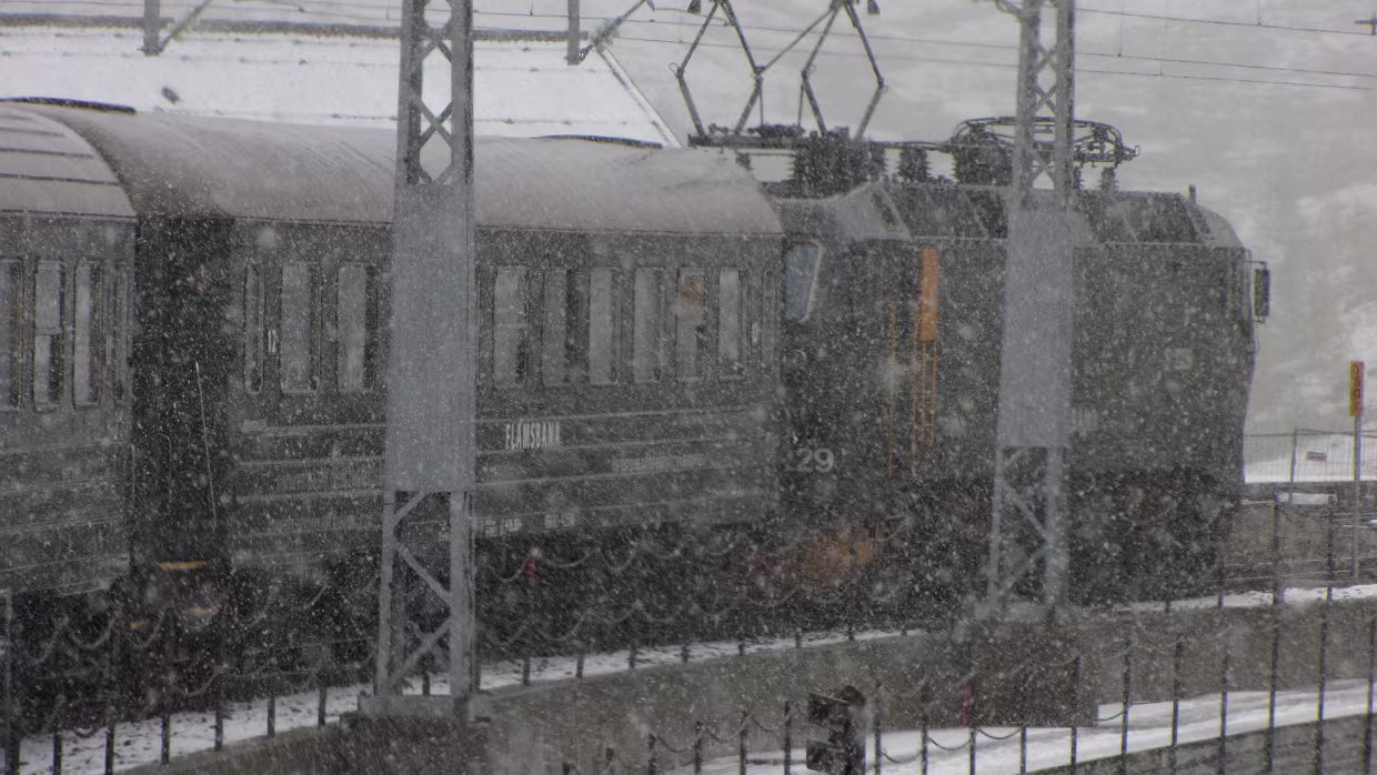 20.09.2012 Fotlandsvåg – Flåm –   – Flåmsbana –   Karte – Reiseroute Do 20.09.2012 Fotlandsvåg – Flåm – – Flåmsbana – – Hosanger – Osterøybrua – [E16] Dale – Vossavangen...