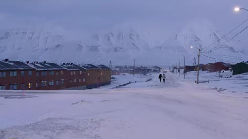 Longyearbyen Auf dem Weg ins Zentrum