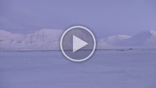Longyearbyen – Tromsø Blick über den Advenfjorden ins Adventdalen