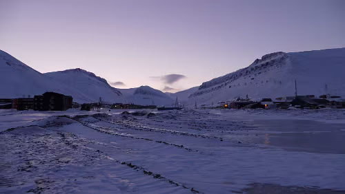 Longyearbyen – Tromsø Heller wird es heute nicht mehr werden, Blick in Richtung Süden.