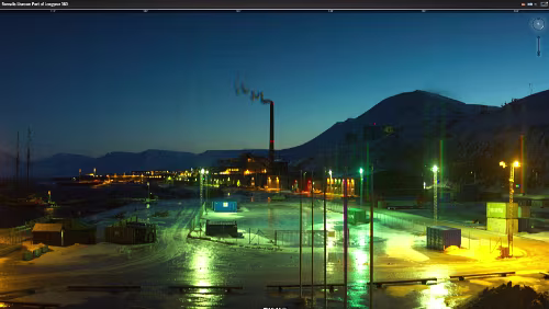 WebCams Svalbard Livecam Port of Longyear 27.01.2015