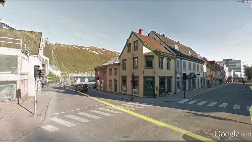 Anreise Abends einen Absacker in der unscheinbaren Kneipe auf der Ecke