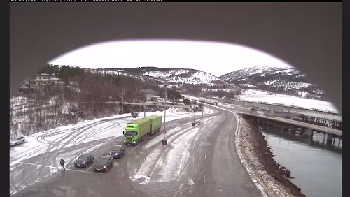 Engan – Tromsø Am Fähranleger in Bognes