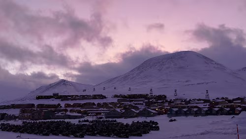 Longyearbyen Nur ein kleiner Teil der Schneemobile