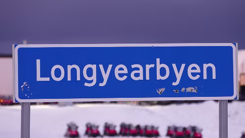 Longyearbyen Ortsschild von Longyearbyen