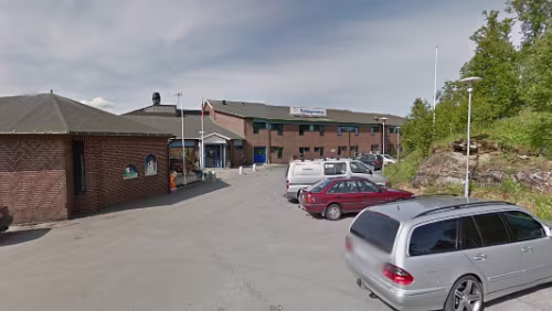 05 - Mi 01.02.2017 Engan - Tromsø 'Sydspissen Hotel' Sydspissen Hotel – Strandvegen 166, 9006 Tromsø, Norge – ☎ +47 77 66 14 10 – GPS-koordinater:...