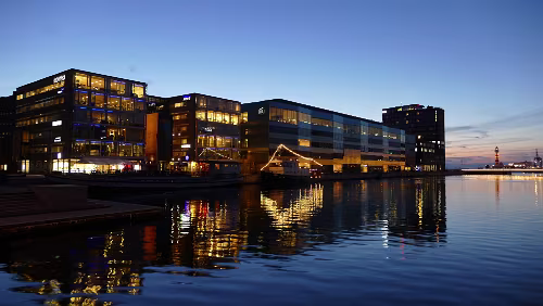 Hahnstätten – Malmö Die Hochschule Malmö (schwedisch Malmö högskola) ist eine staatliche Hochschule in der südschwedischen Stadt Malmö. Mit mehr als 24.000 eingeschriebenen...