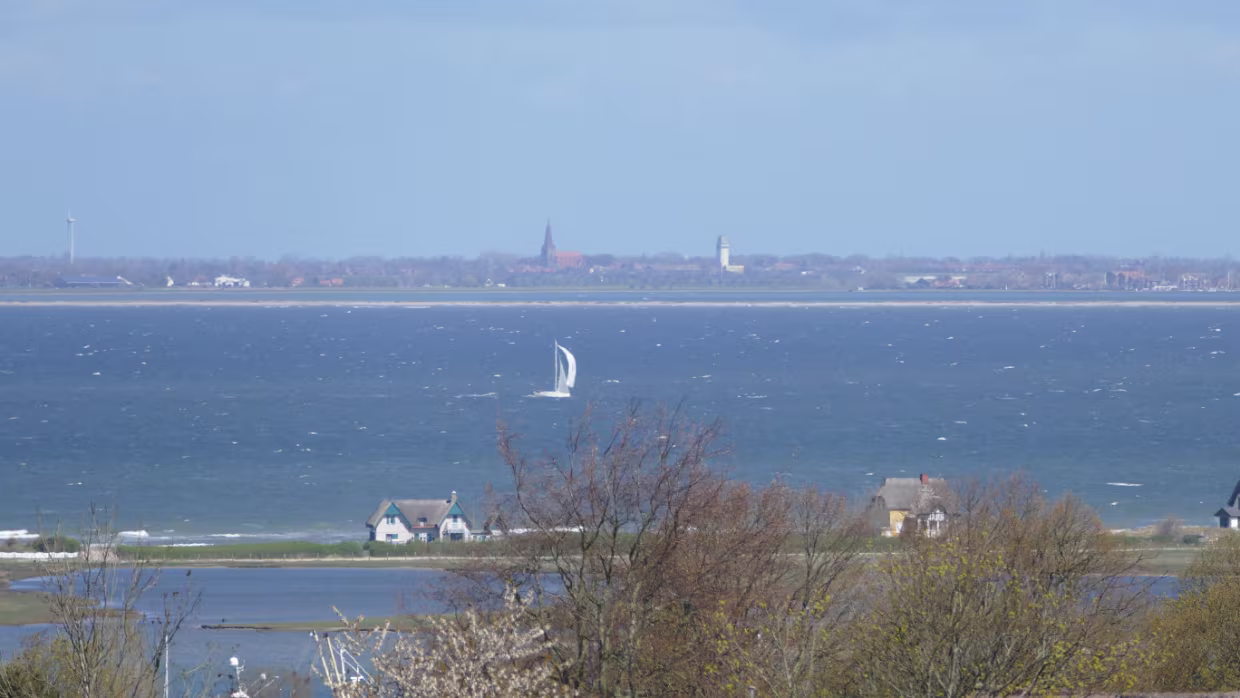 23.04.2017 Malmö – Rødby – – Puttgarden – Hahnstätten Karte – Reiseroute So 23.04.2017 Malmö – Öresundbrücke – Rødbyhavn – – Puttgarden – Hamburg – Bremen – Leverkusen –...