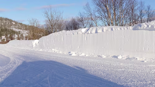 Saltstraumen – Trondheim Der Vilmarksvegn [274] biegt hier wieder auf die [E6] ein