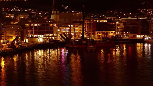 Trondheim – Bergen Am Hafen in Molde