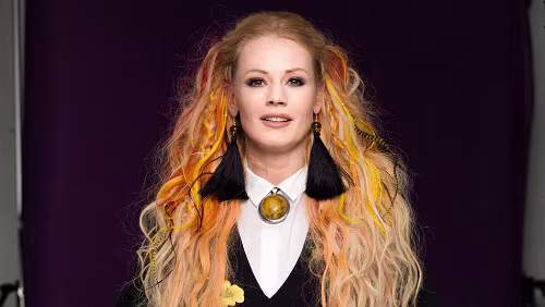 PolarJazz 2018 Unni Wilhelmsen Unni Wilhelmsen kommer tilbake til Longyearbyen! Da Wilhelmsen slo gjennom i 1996 med debutalbumet «To Whom It May Concern» ble hun samtidig en...