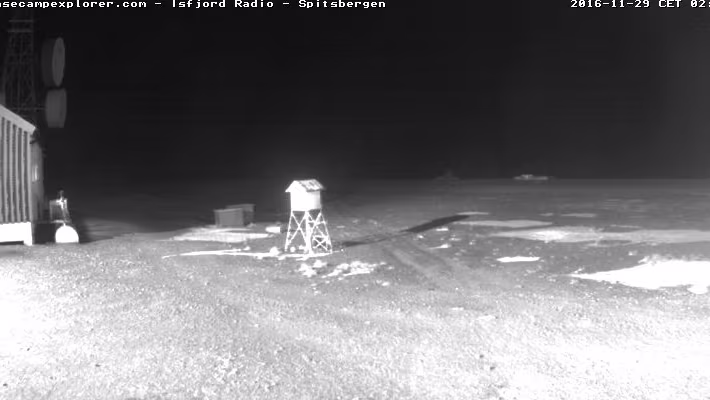 WebCams WebCams in Svalbard, alle Bilder wurden um 12:00 erstellt, bis auf wenige Ausnahmen.