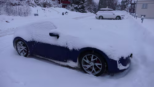 Sunne – Östersund Gut eingeschneite Reisschüssel, aber der Schnee ist locker und schnell beseitigt