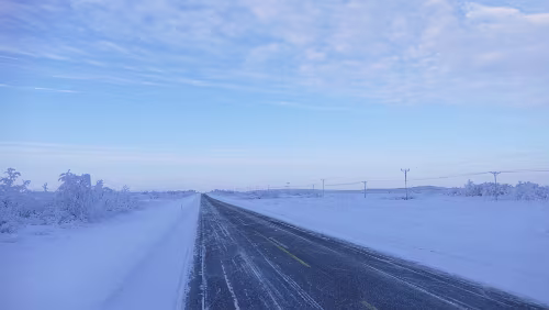 Puoltikasvaara – Tromsø Temperatur draußen schwankt zwischen unter -30°C und -25°C, für mehrere Stunden