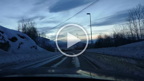 Tromsø – Svolvær Balsfjord (nordsamisch Báhccavuotna ) ist ein Fjord in den Gemeinden Tromsø und Balsfjord in Troms in Norwegen. Der Fjord erstreckt sich 49 km nach Süden von...