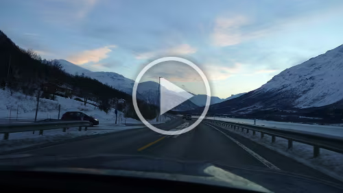 Tromsø – Svolvær Balsfjord (nordsamisch Báhccavuotna ) ist ein Fjord in den Gemeinden Tromsø und Balsfjord in Troms in Norwegen. Der Fjord erstreckt sich 49 km nach Süden von...