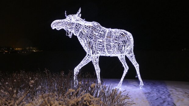 28.01.2019 Sunne – Östersund Karte – Reiseroute Mo 28.01.2019 Sunne – Sveg – [84] – [315] – [316] – Klövsjö – Östersund, 6 Std. 4 Min. (492 km) Eniro...