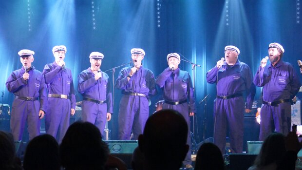 30.01.2020 Tromsø – – – Longyearbyen Karte – Reiseroute Do 30.01.2020 Tromsø – – Longyearbyen, 1 Std. 40 Min. (ca. 1.026 km [Flug]) Unterkunft Unterkunft...