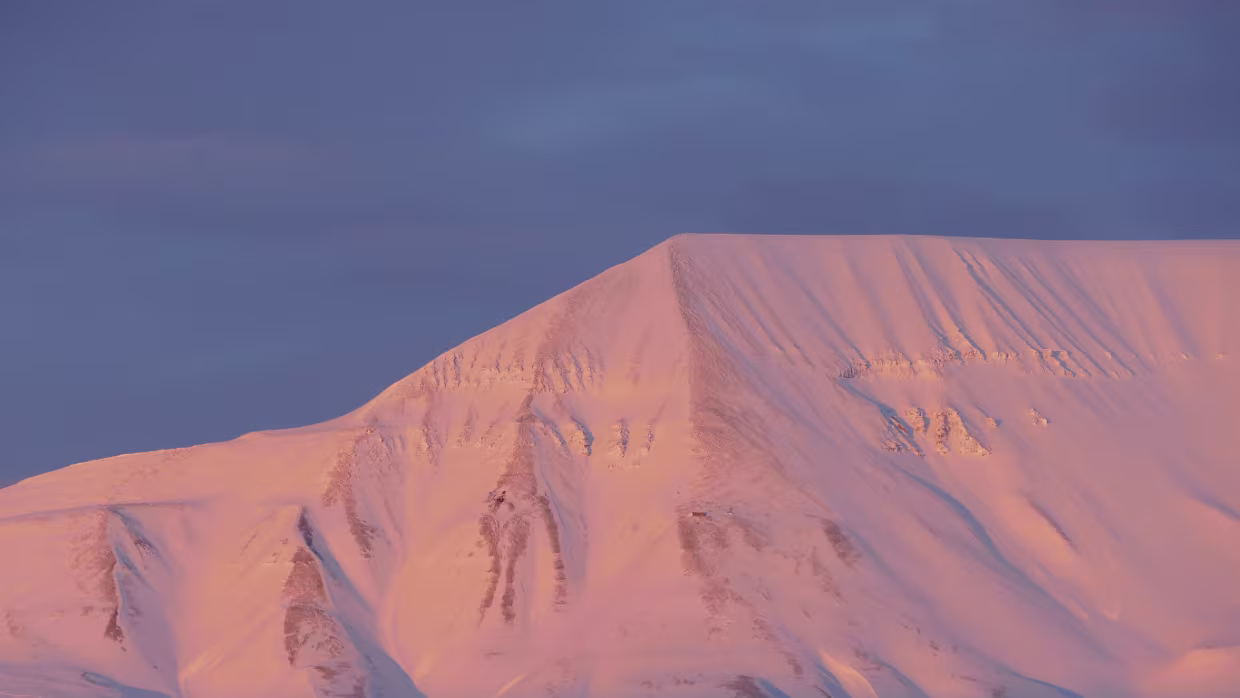 06.03.2022 Tromsø – – – Longyearbyen