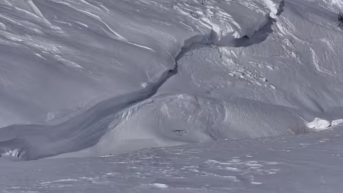 Trondheim – Hamar Schöne Schneeformationen.