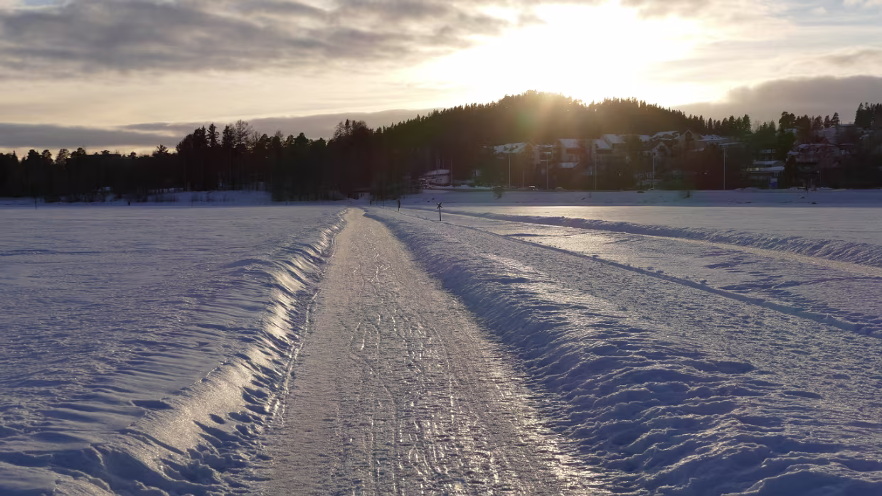 03.03.2022 Sunne – Östersund Karte – Reiseroute Do 03.03.2022 Sunne – Östersund, 6 Std. 36 Min. (491 km) Unterkunft Unterkunft Aktuelle...