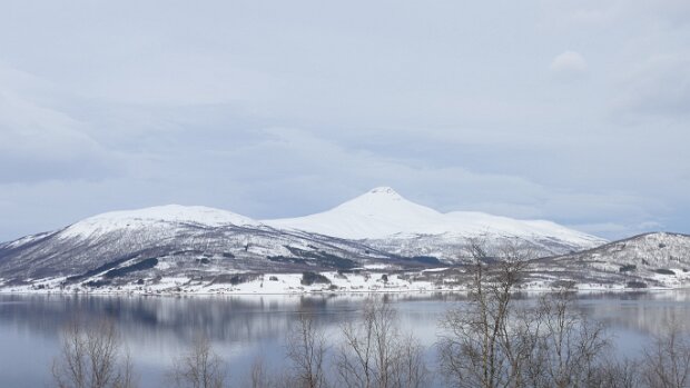 10.03.2022 Tromsø – Kjøpsvik – – Drag – Innhavet Karte – Reiseroute Do 10.03.2022 Tromsø – Innhavet, 6 Std. 9 Min. (359 km) Unterkunft Unterkunft Aktuelle...