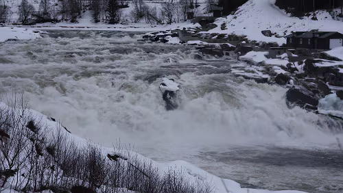 Mosjøen – Trondheim Der Laksforsen.