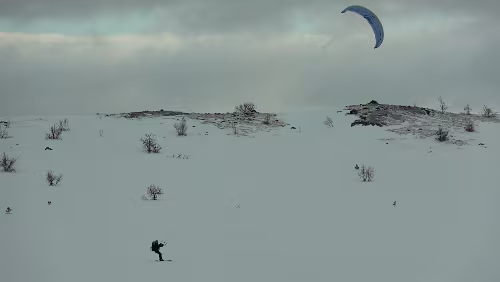 Geilo – Larvik – – Hirtshals – Aarhus Mit dem Kite-Drachen im Schnee surfen.