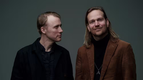 PolarJazz 2023 Lørdag 4. februar | 17:00 | Harr og Hartberg | Gruvelageret Harr og Hartberg består av skuespiller Thorbjørn Harr og Aslak Hartberg fra Klovner i kamp. I 2015...