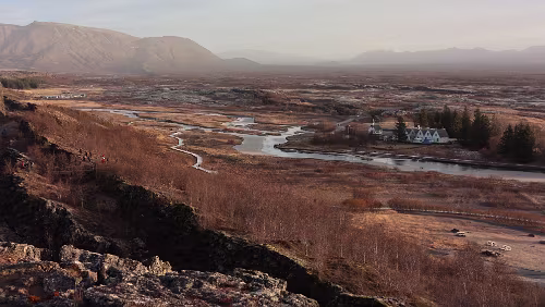 Þingvellir Am Aussichtspunkt des Hauptparkplatzes am Þingvellir.