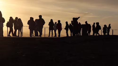 Þingvellir Am Aussichtspunkt des Hauptparkplatzes am Þingvellir.