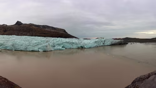 Vík í Mýrdal – Höfn í Hornafirði Svínafellsjökull. Die 3 km vom Parkplatz zu laufen haben sich gelohnt. Panorama