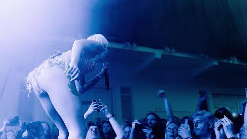 03.11.2022 amyl--the-sniffers--art-museum