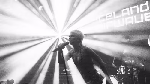 03.11.2022 amyl--the-sniffers--art-museum