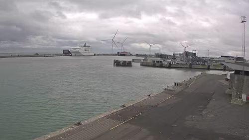 Fähranleger Hirtshals „Meine“ Fähre liegt bereit.