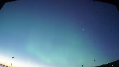 Polarlys Die ersten zarten Polarlichter