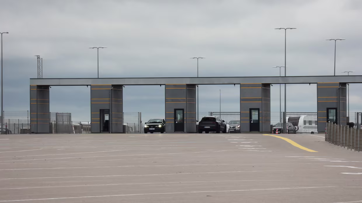 28.10.2023 Hahnstätten – Hirtshals – Karte – Reiseroute Sa 28.10.2023 Hahnstätten – Leverkusen – Bremen – Hirtshals — 10 Std. 34 Min. (1.047 km) Karte –...