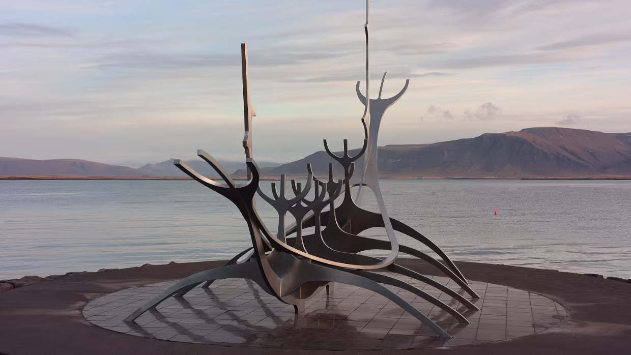 04.11.2023 Reykjavík Karte – Reiseroute Sa 04.11.2023 Reykjavík Unterkunft Unterkunft Aktuelle Wetteraussichten vv_Reykjavik fc_Reykjavik...