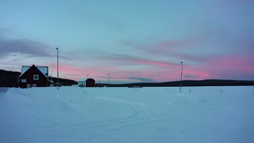 Jokkmokk – Tromsø Am Bahnhof Porjus.